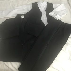 Boys size 4 four-piece tuxedo